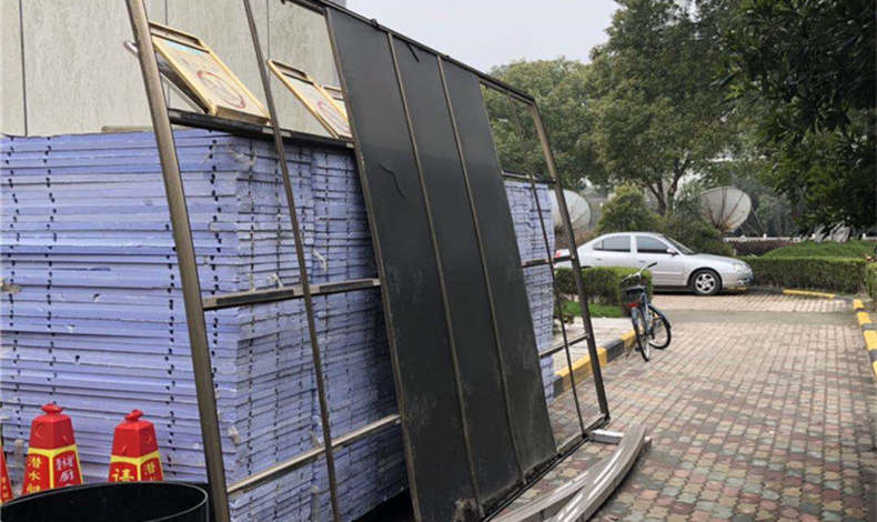 做雨棚，本來1、2萬就能搞定，你卻前前后后花了七、八萬