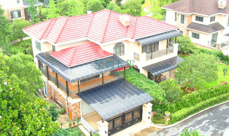 還在恐懼玻璃雨棚會爆裂？試試用新材料搭建的雨棚，安全無擔(dān)憂
